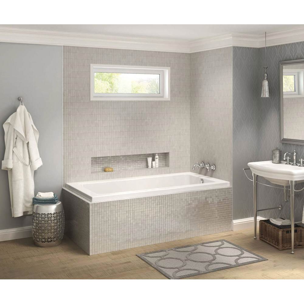 Maax Pose 7236 IF Acrylic Corner Right Right-Hand Drain Bathtub in White